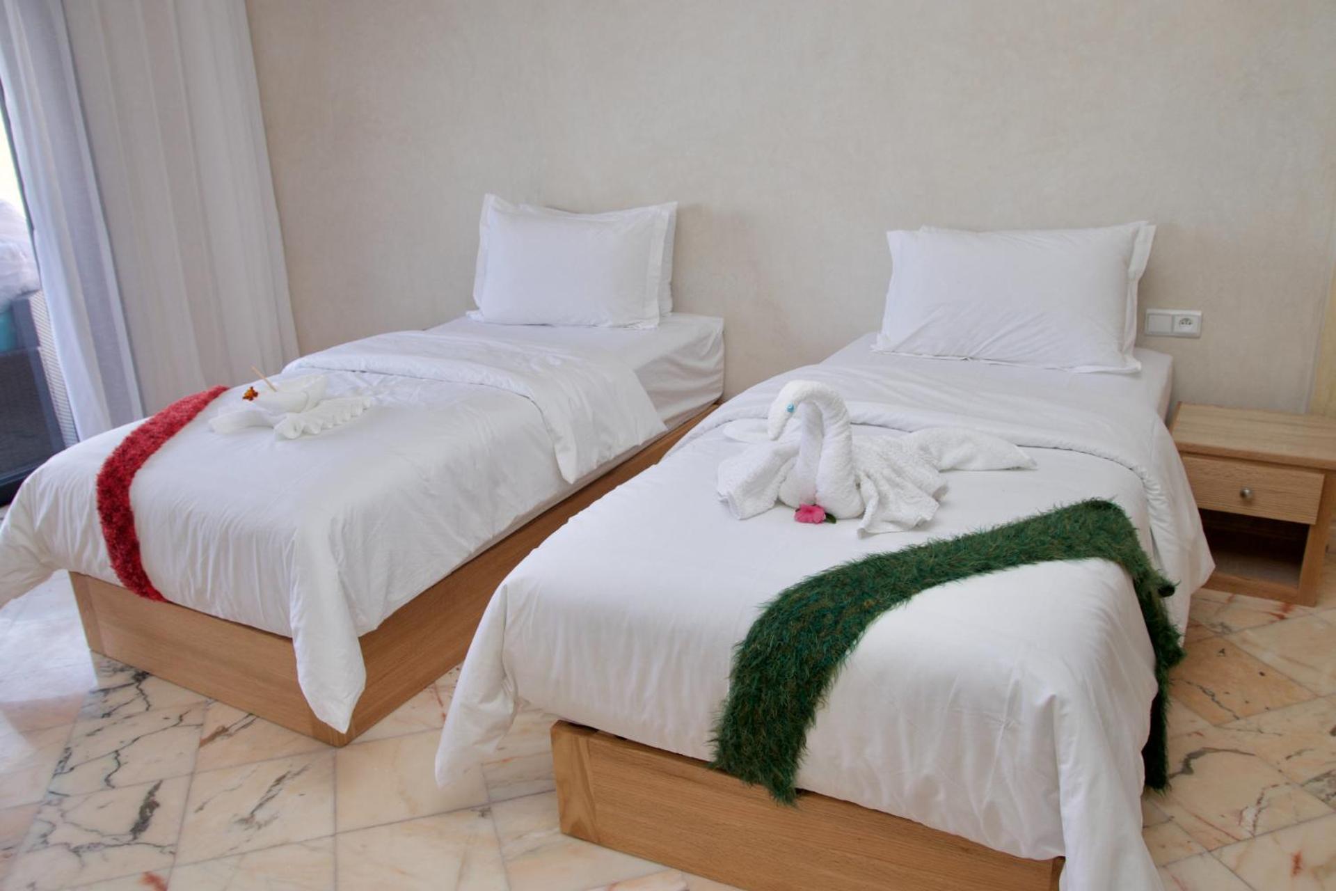 Ferienwohnung Amwaj Appts Mirleft Exterior foto